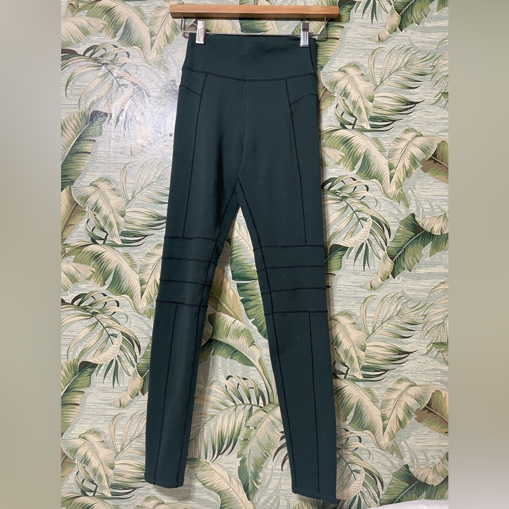 Alo leggings like new